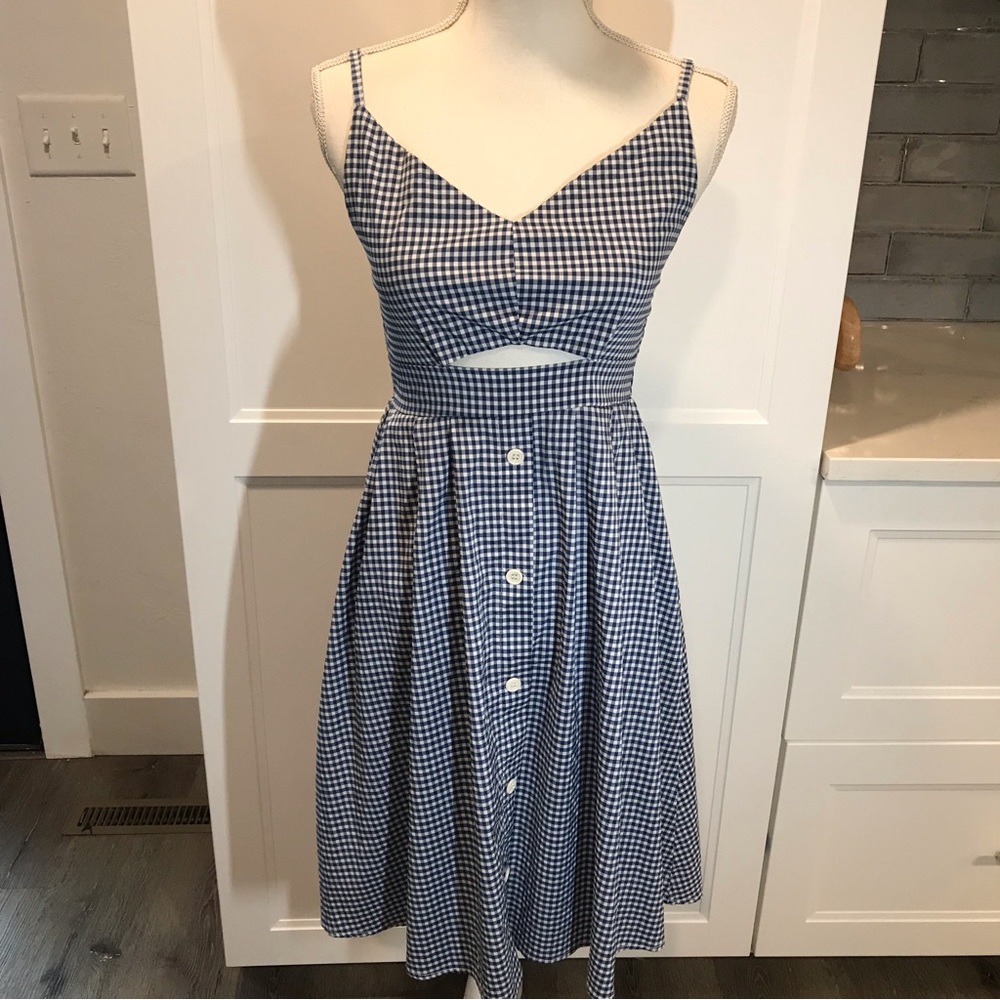 Fancyinn blue & white gingham cutout sundress Sz small